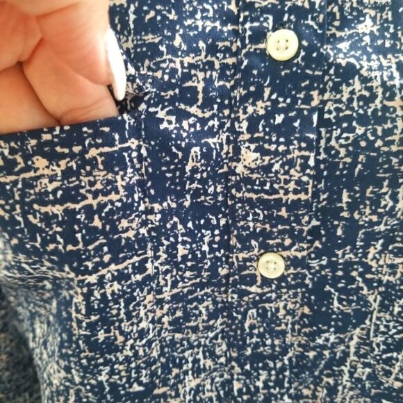 EC BANANA REPUBLIC BUTTON UP BLOUSE W/BREAST POCKETS - Picture 3 of 4